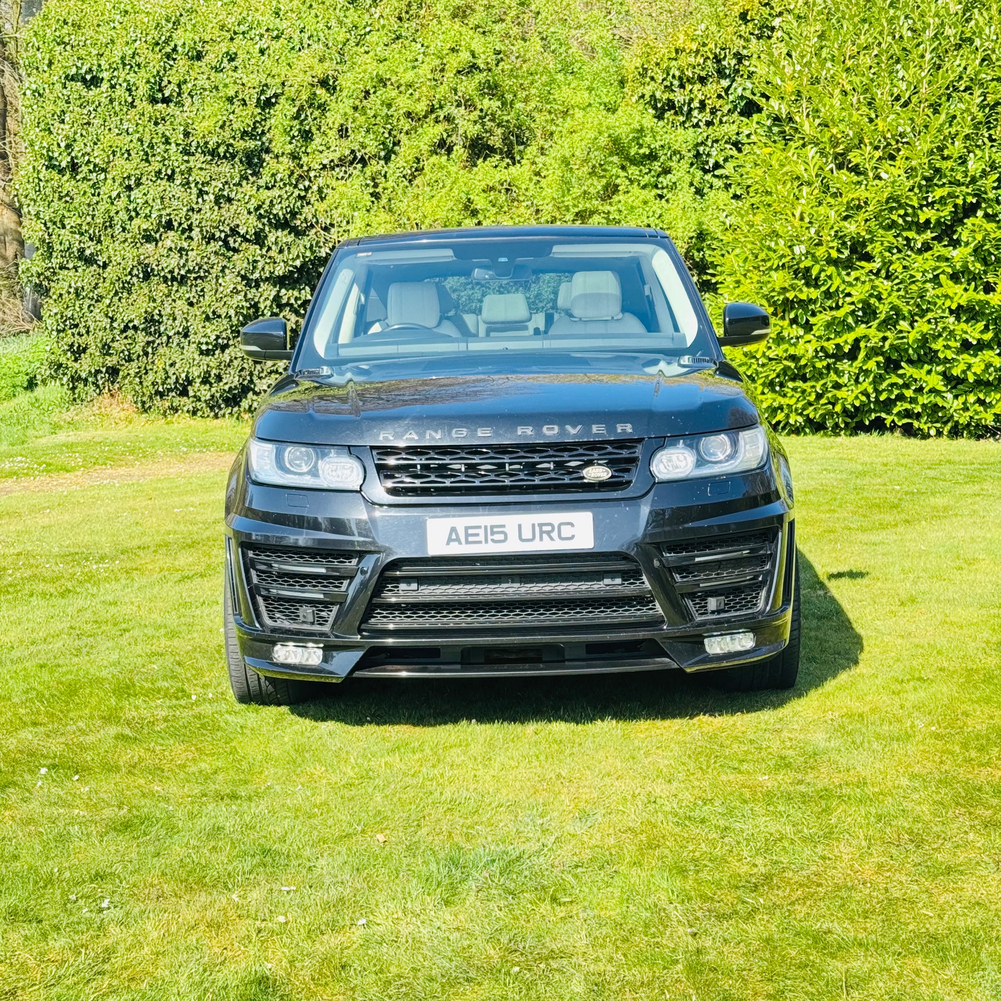 Wedding Cars NI and Belfast | Range Rover Luxury Wedding Car Hire