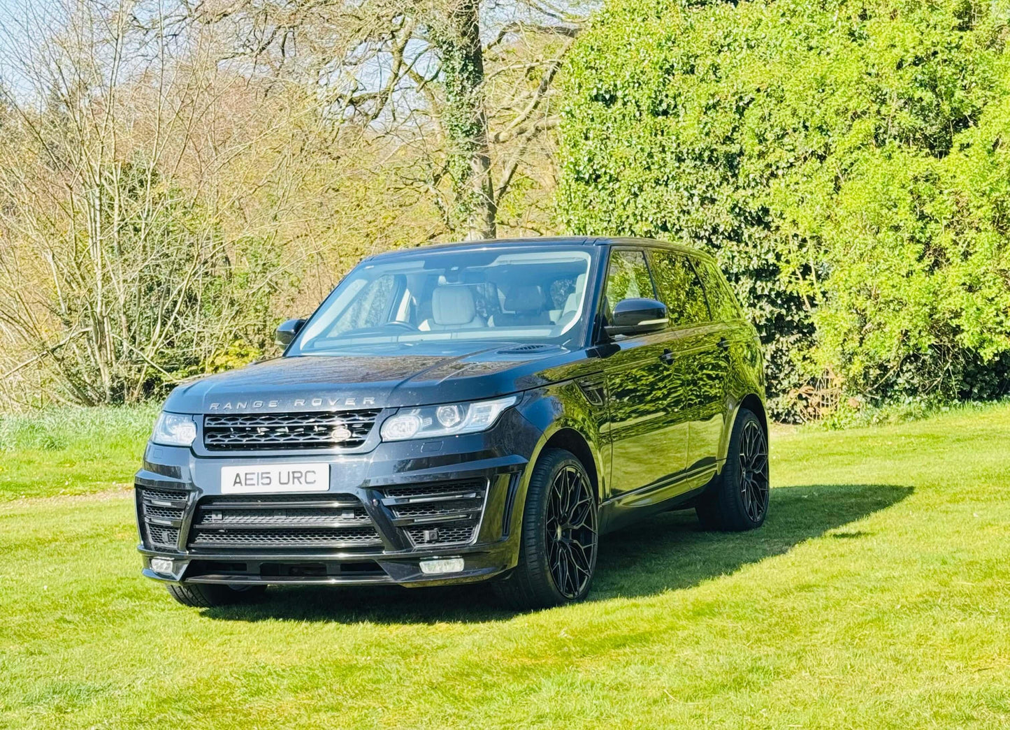 Wedding Cars NI and Belfast | Range Rover Luxury Wedding Car Hire