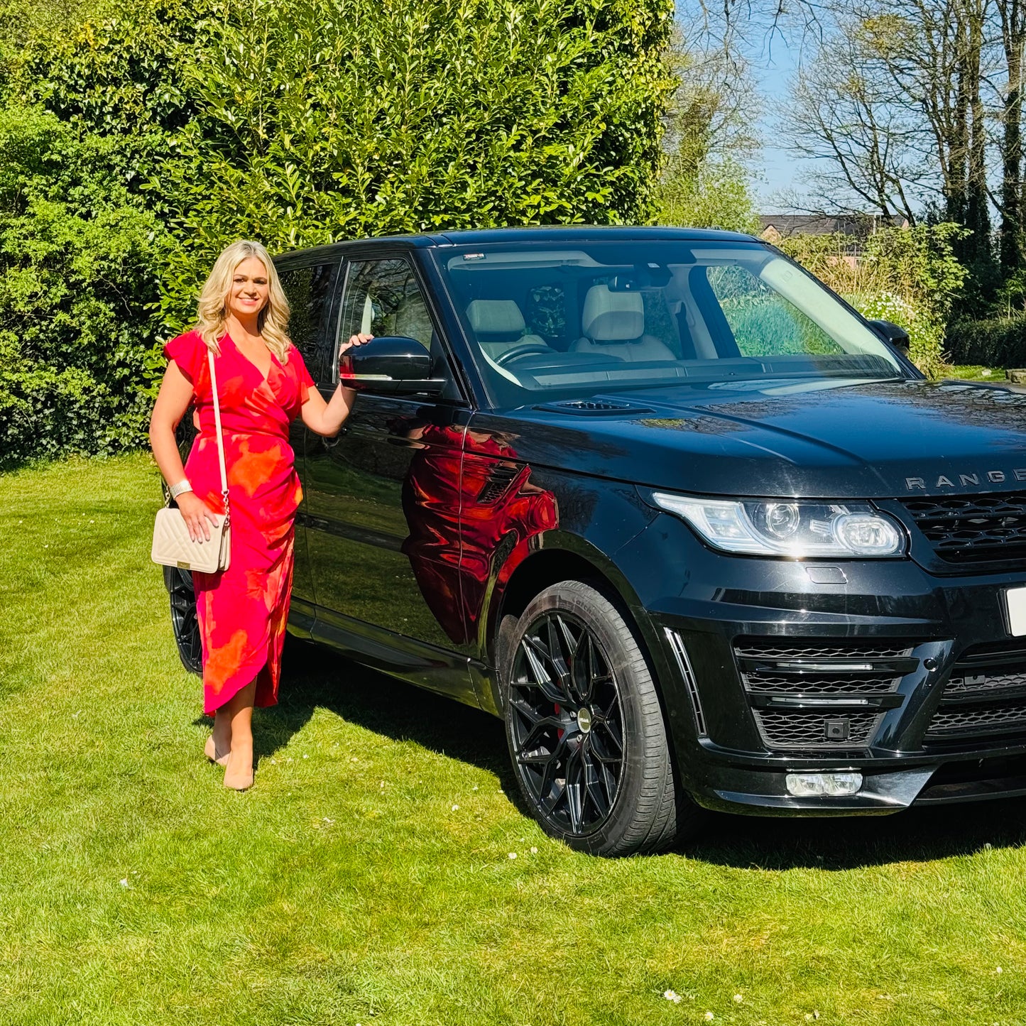 Wedding Cars NI and Belfast | Range Rover Luxury Wedding Car Hire